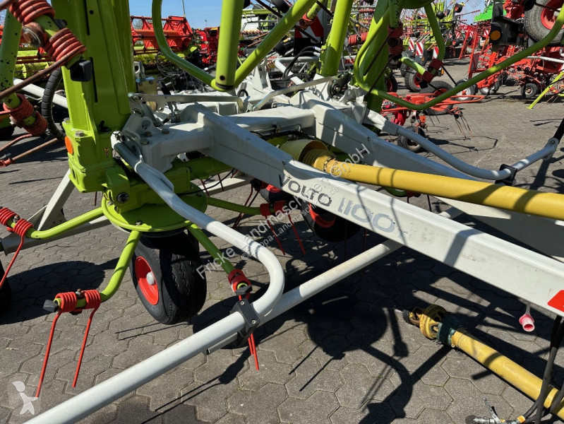 Henificación Claas  Volto 1100 T