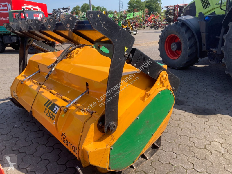 Fenaison   Serrat FX-5 T-2500 Forstmulcher