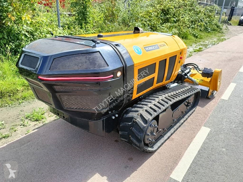 Hooien  Robocut RC56 robot remote maaier mower...