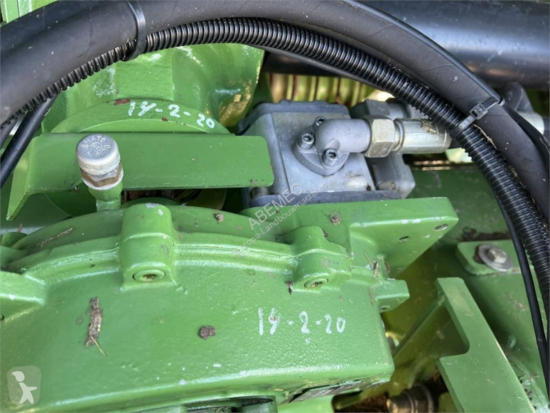 Krone Comprima CV 150 XC haymaking