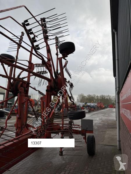 Kuhn GA 7301 haymaking