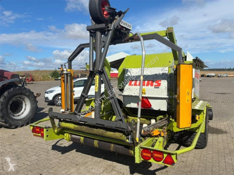 Henificación Claas  Rollant 255 RC Uniwrap