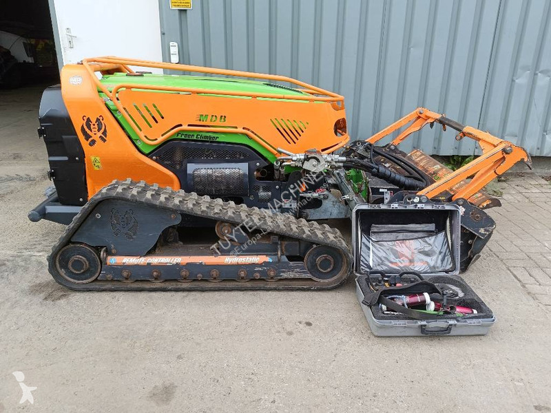 Senoseč  LV600 PRO remote control mower robot...