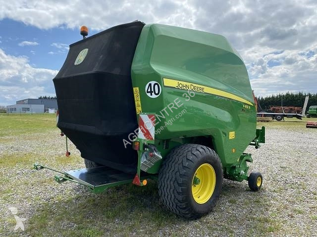Henificación John Deere V451R