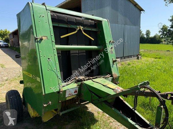 John Deere  540 haymaking