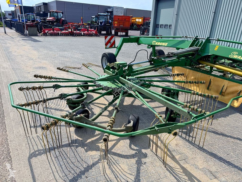 Krone Swadro 1000 Cirkelhark haymaking