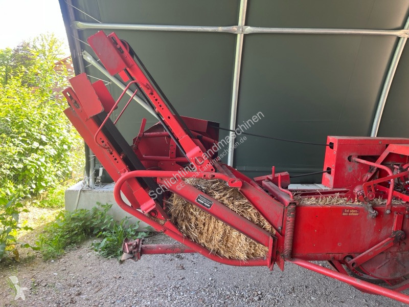 Welger  AP45 haymaking
