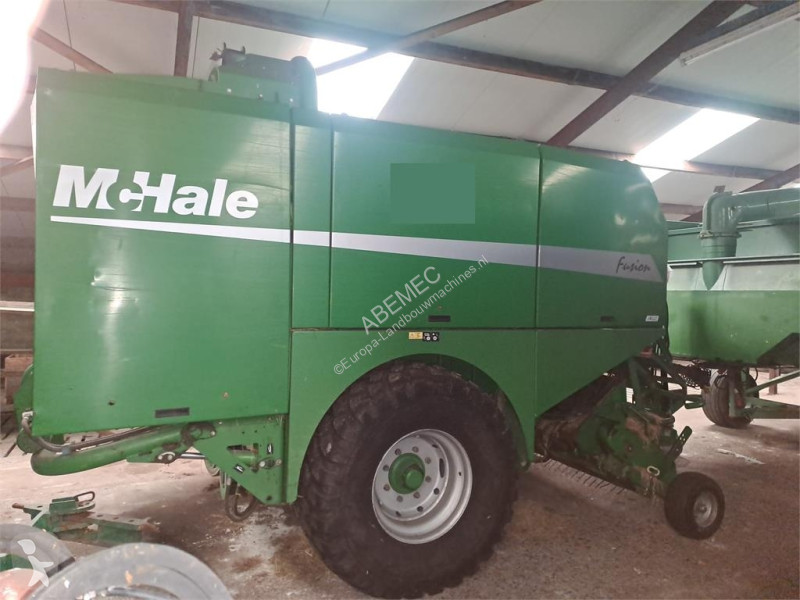 McHale rondebalenpers Fusion 1 haymaking