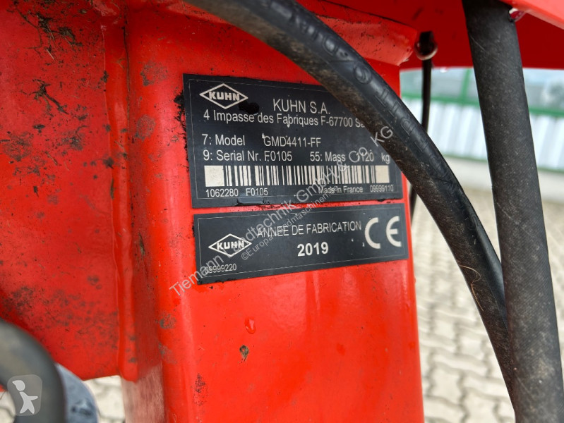 Szénakaszálás Kuhn 4411 FF