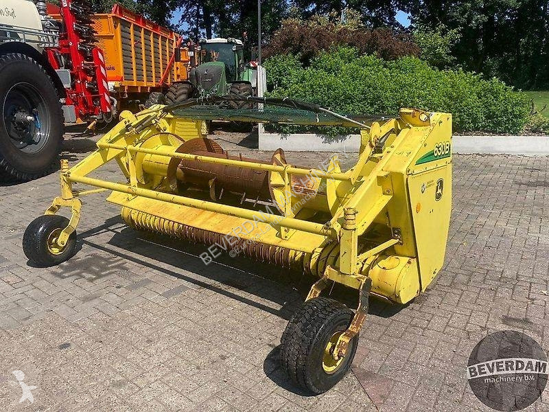 Moisson John Deere Pick-up 630B