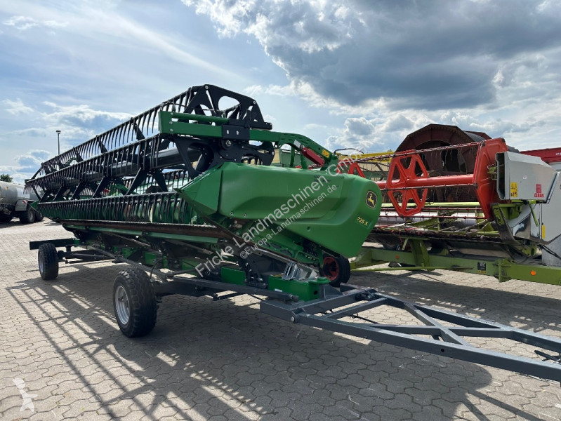 Moisson John Deere 725 X 7,50 mtr. Demo