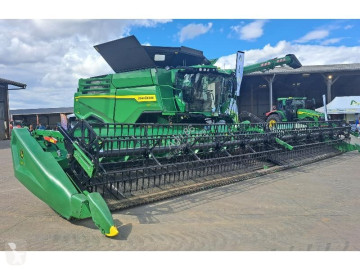 Moissonneuse-batteuse John Deere