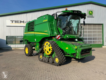 Moissonneuse-batteuse John Deere neuf