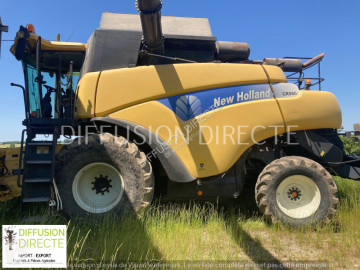 Moissonneuse-batteuse New Holland