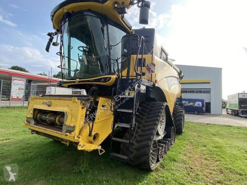 Moissonneuse-batteuse New Holland
