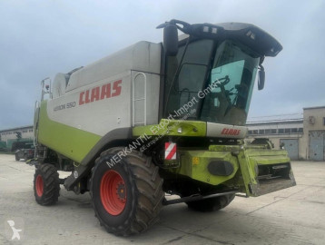 Moissonneuse-batteuse Claas