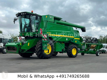 Moissonneuse-batteuse John Deere
