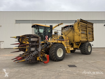 Kombajn New Holland