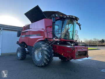 Combină agricolă Case