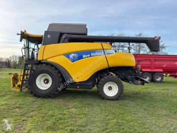 Moissonneuse-batteuse New Holland