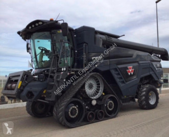 Moissonneuse-batteuse Massey Ferguson