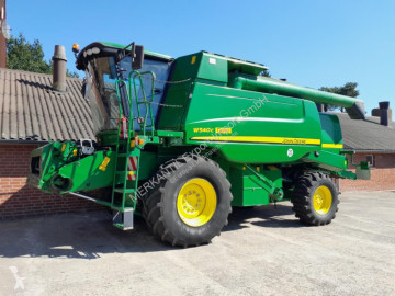 Moissonneuse-batteuse à 3 secoueurs John Deere