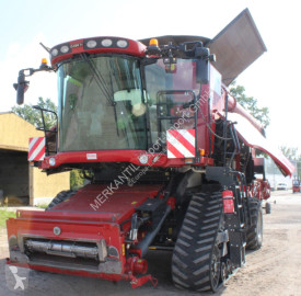 Moissonneuse-batteuse à rotor Case
