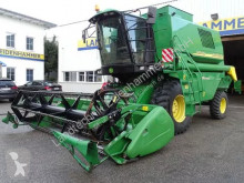 John Deere Skördemaskin-tröskmaskin begagnad