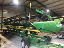 Moissonneuse-batteuse John Deere 630D