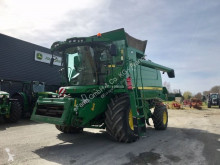John Deere Ceifeira-debulhadora usado