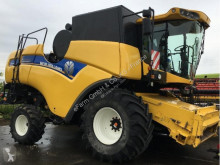 New Holland használt Arató-cséplő kombájn