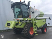 Moissonneuse-batteuse Claas