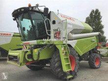 Moissonneuse-batteuse Claas