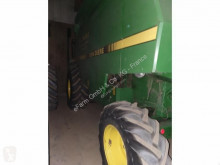 Moissonneuse-batteuse John Deere
