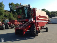 Moissonneuse-batteuse Massey Ferguson