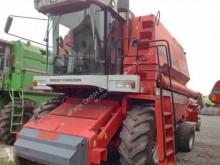 Ceifeira-debulhadora Massey Ferguson