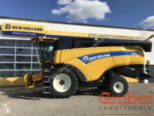 Mietitrebbiatrice New Holland