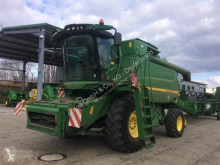 Moissonneuse-batteuse John Deere