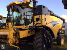 New Holland gebrauchter Mähdrescher