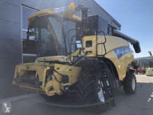 Moissonneuse-batteuse New Holland