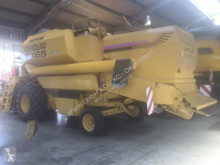New Holland Moissonneuse-batteuse occasion