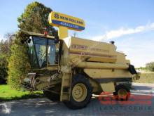 New Holland Kombajn zbożowy używana