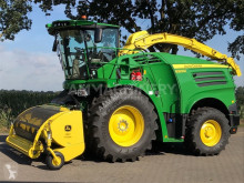 Ensileuse automotrice John Deere 8300