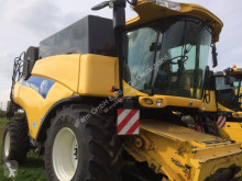Moissonneuse-batteuse New Holland