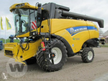 Moissonneuse-batteuse New Holland