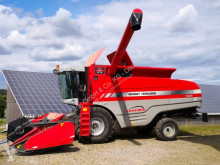 Moissonneuse-batteuse Massey Ferguson