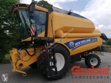 Moissonneuse-batteuse New Holland TC 5070