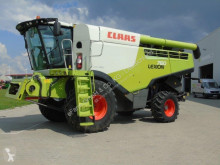 Moissonneuse-batteuse Claas