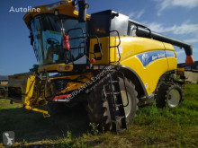 Moissonneuse-batteuse New Holland CX 8090