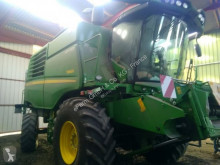 John Deere used Combine harvester